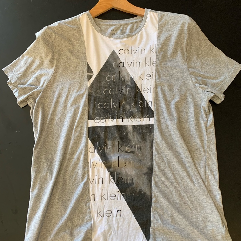 Calvin Klein tshirt sz LRG